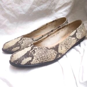 Salvatore Ferragamo Snakeskin Print Canvas Flats Loafers Slip On Women Size 9.5
